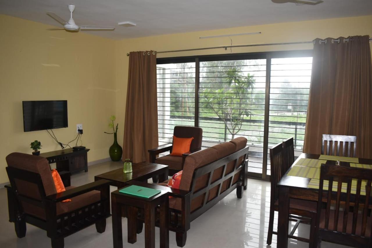 Status Homeaway Service Apartment Nashik