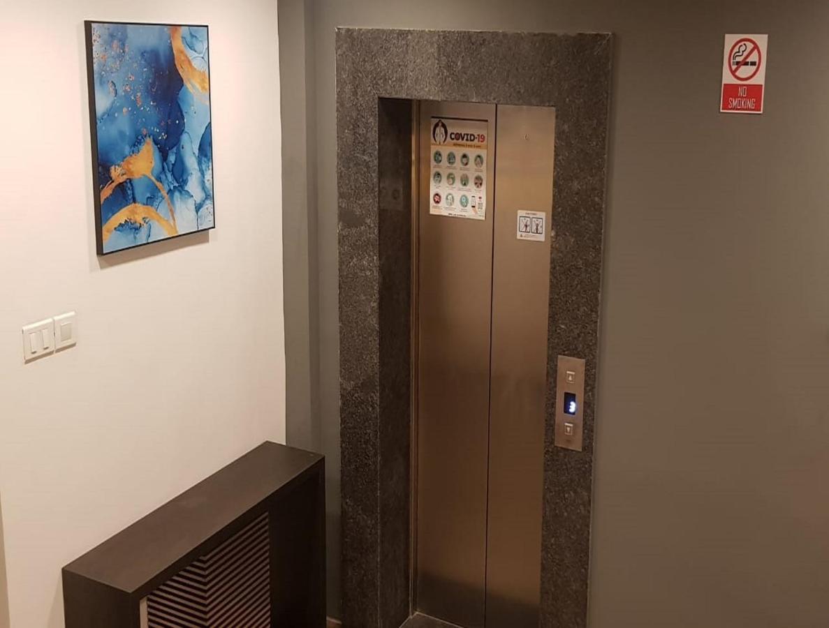 Hotel Triton