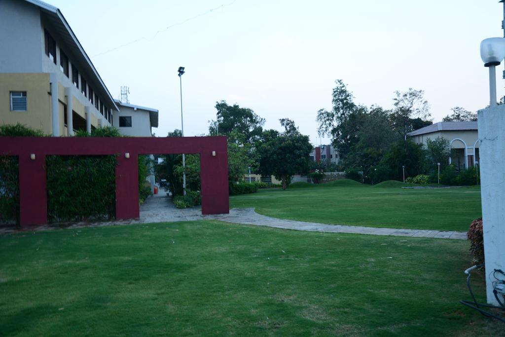 Palms Residency