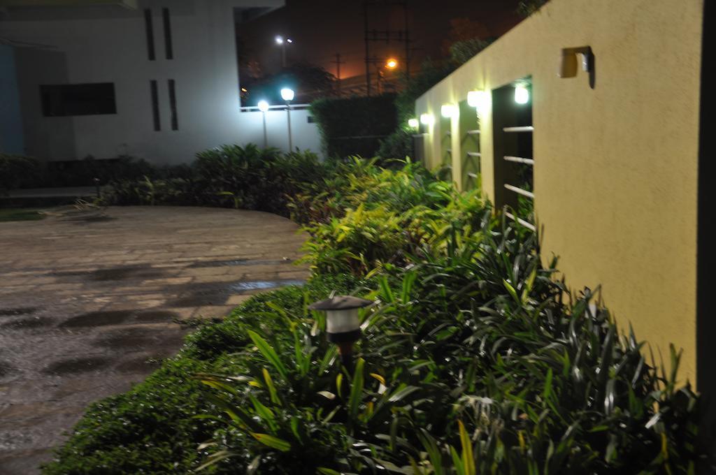 Hotel Palms Residency 2*