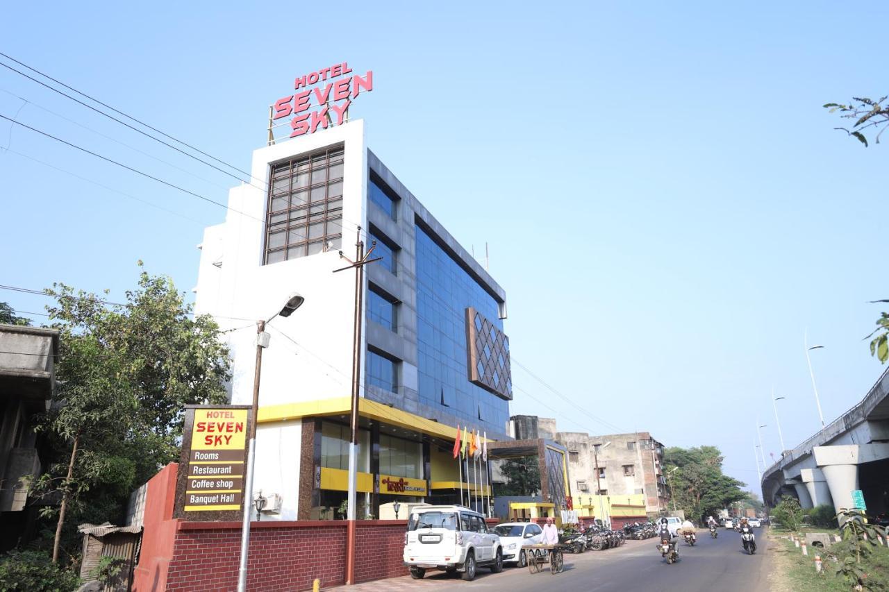 Hotel Seven Sky,