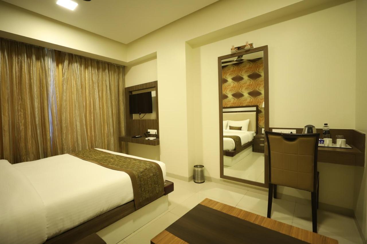 Seven Sky, 3* Nashik