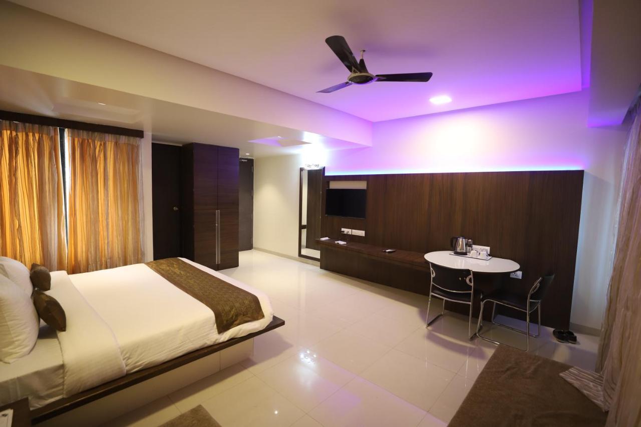 Hotel Seven Sky, Nashik