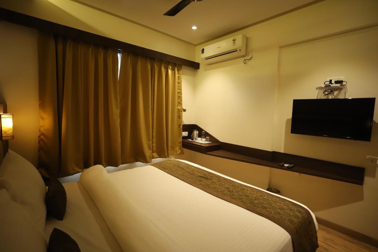 Seven Sky, Hotel 3*