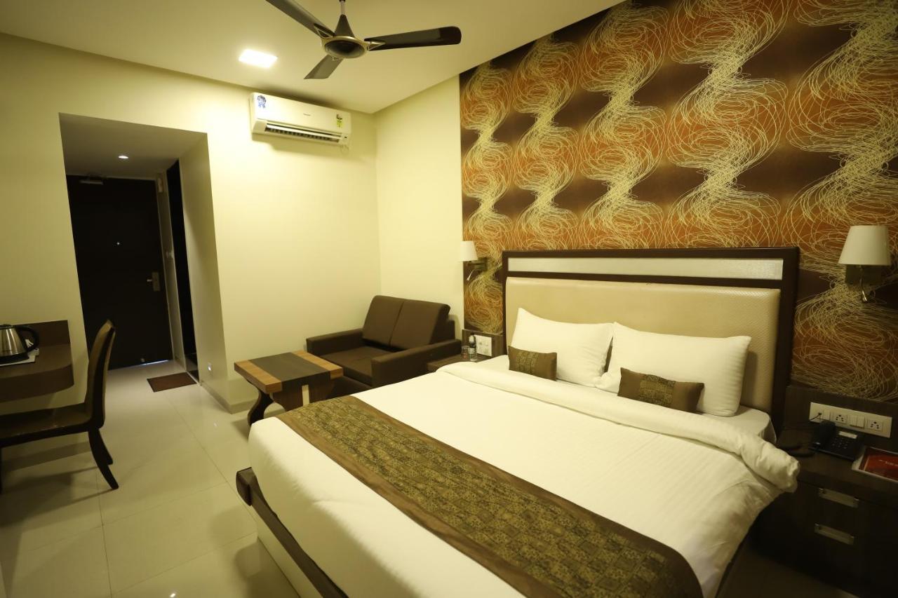 Hotel Seven Sky, 3*