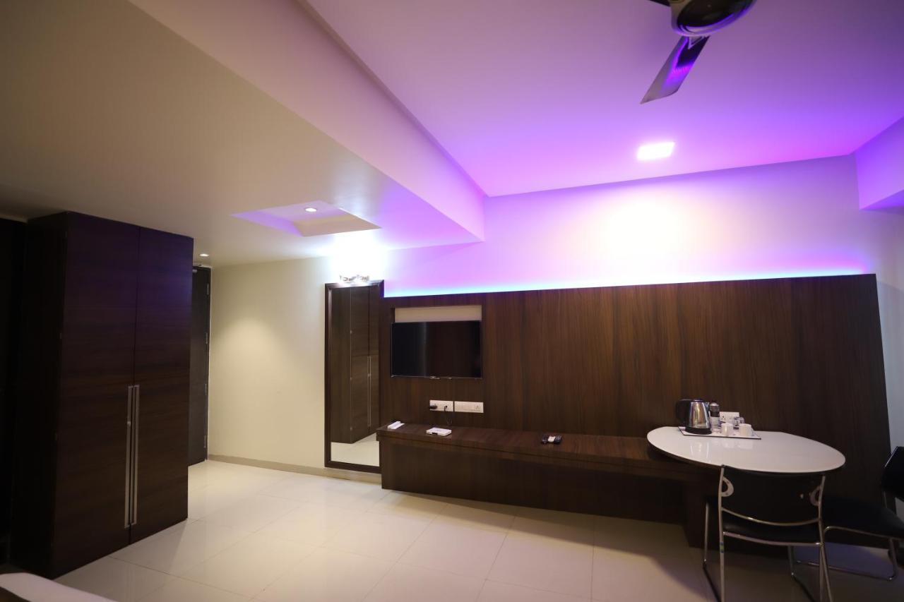 Seven Sky, Nashik