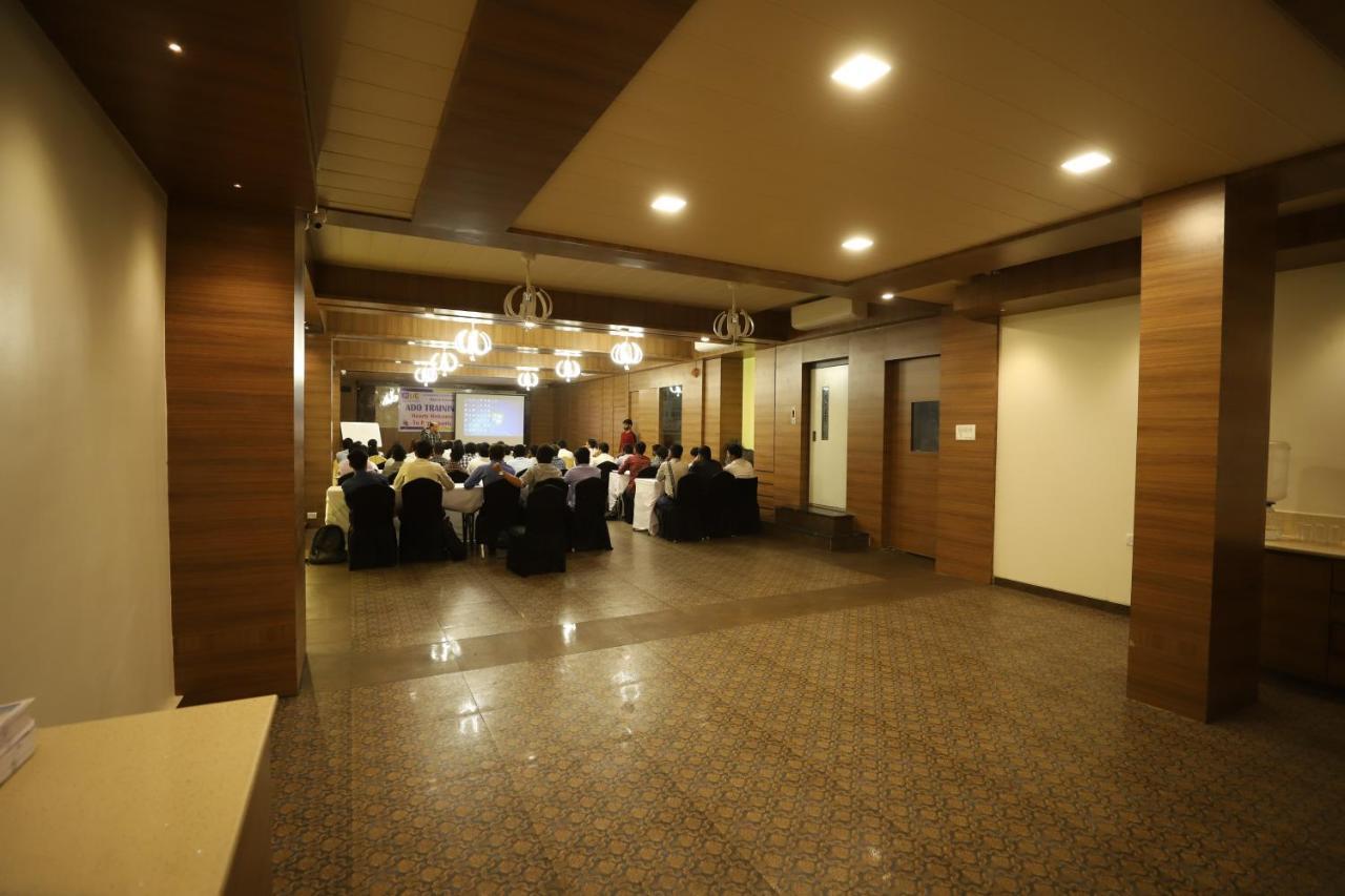 Seven Sky, 3* Nashik