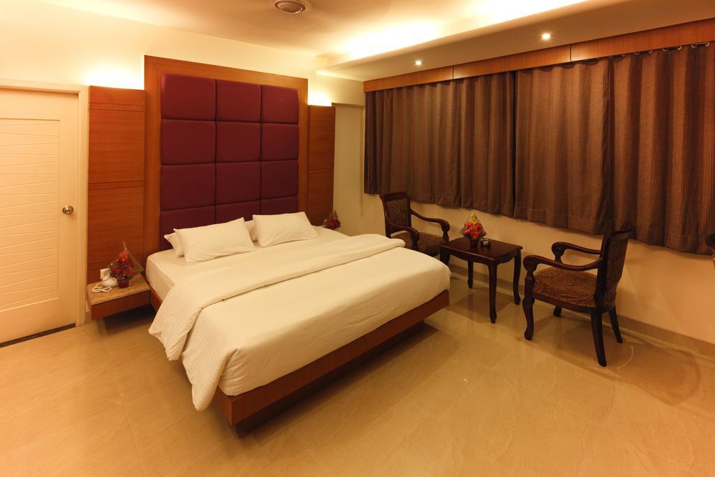 Seven Heaven Hotel 3*