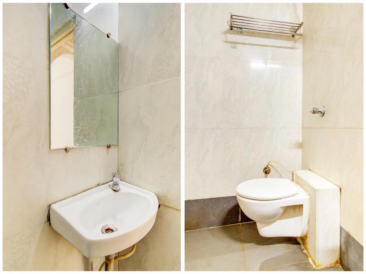 Oyo 76251 Swagat 3* Nashik