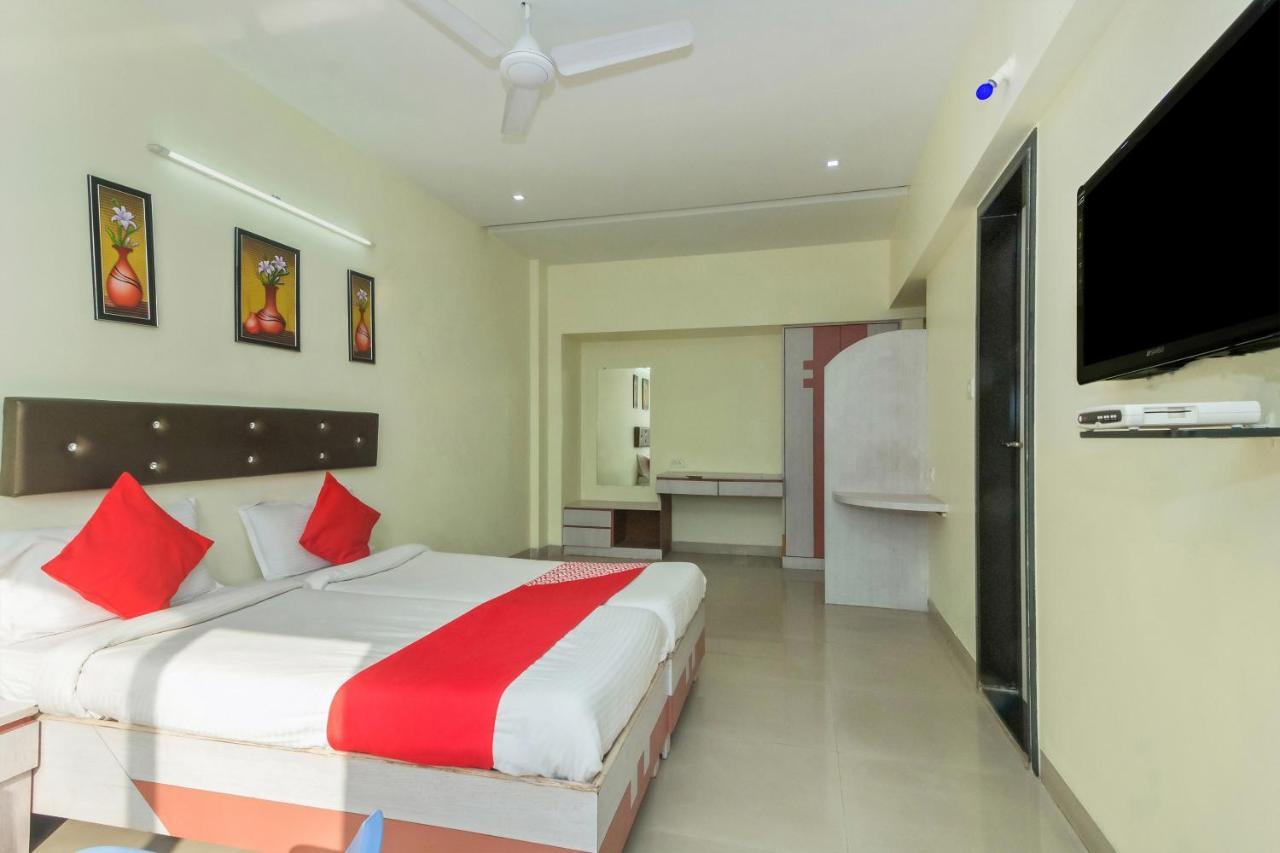 Hotel Flagship 4387 Theem Plaaza Nashik