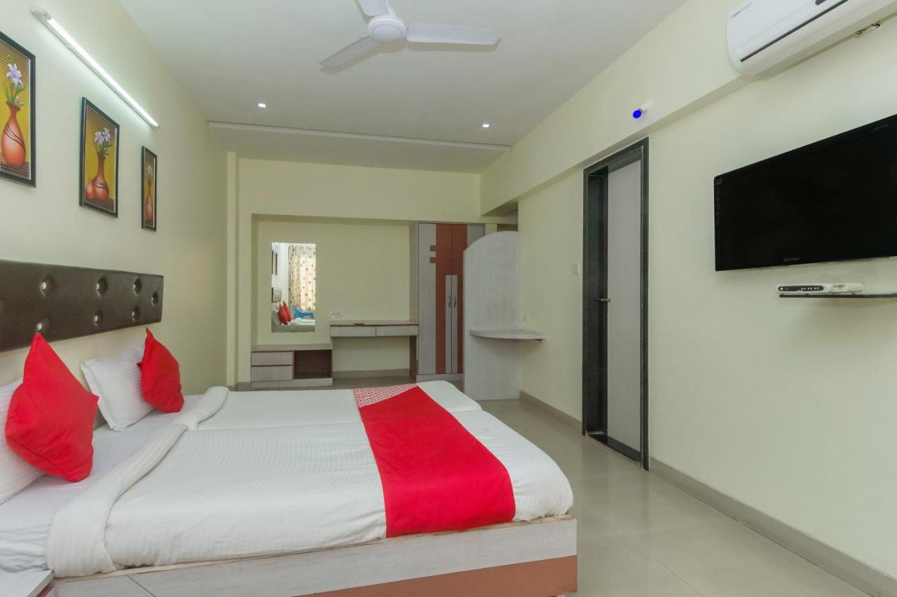 Flagship 4387 Theem Plaaza 3* Nashik