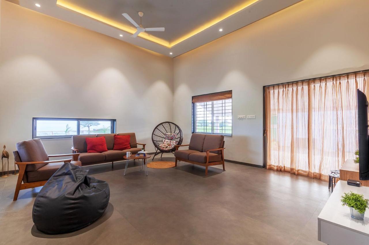 Stayvista's Eva - Lakeside Luxury With Modern Decor, Pool & Expansive Lawn - Near Sula