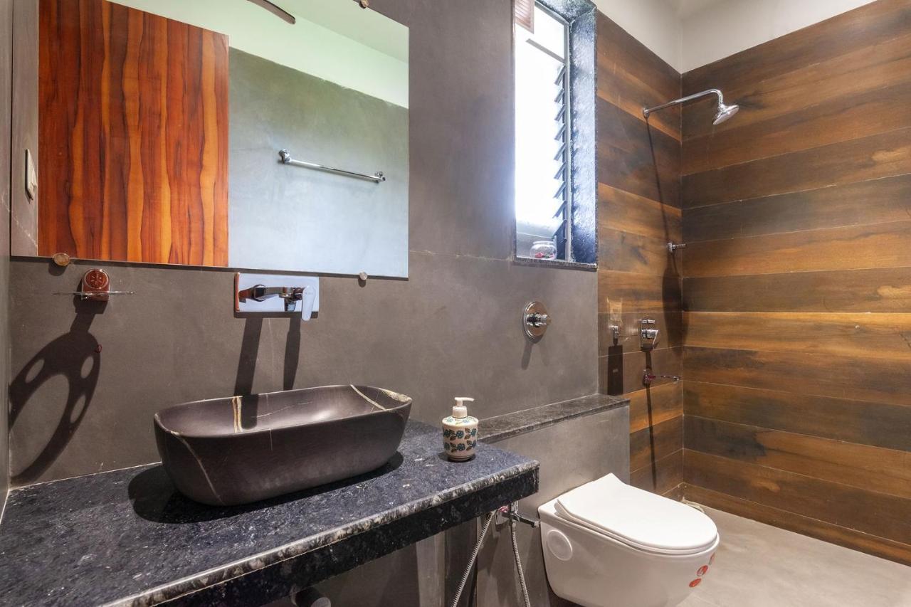 Stayvista's Eva - Lakeside Luxury With Modern Decor, Pool & Expansive Lawn - Near Sula