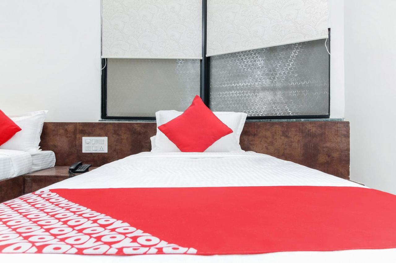 Oyo Flagship 22650 Ashirwad Nashik