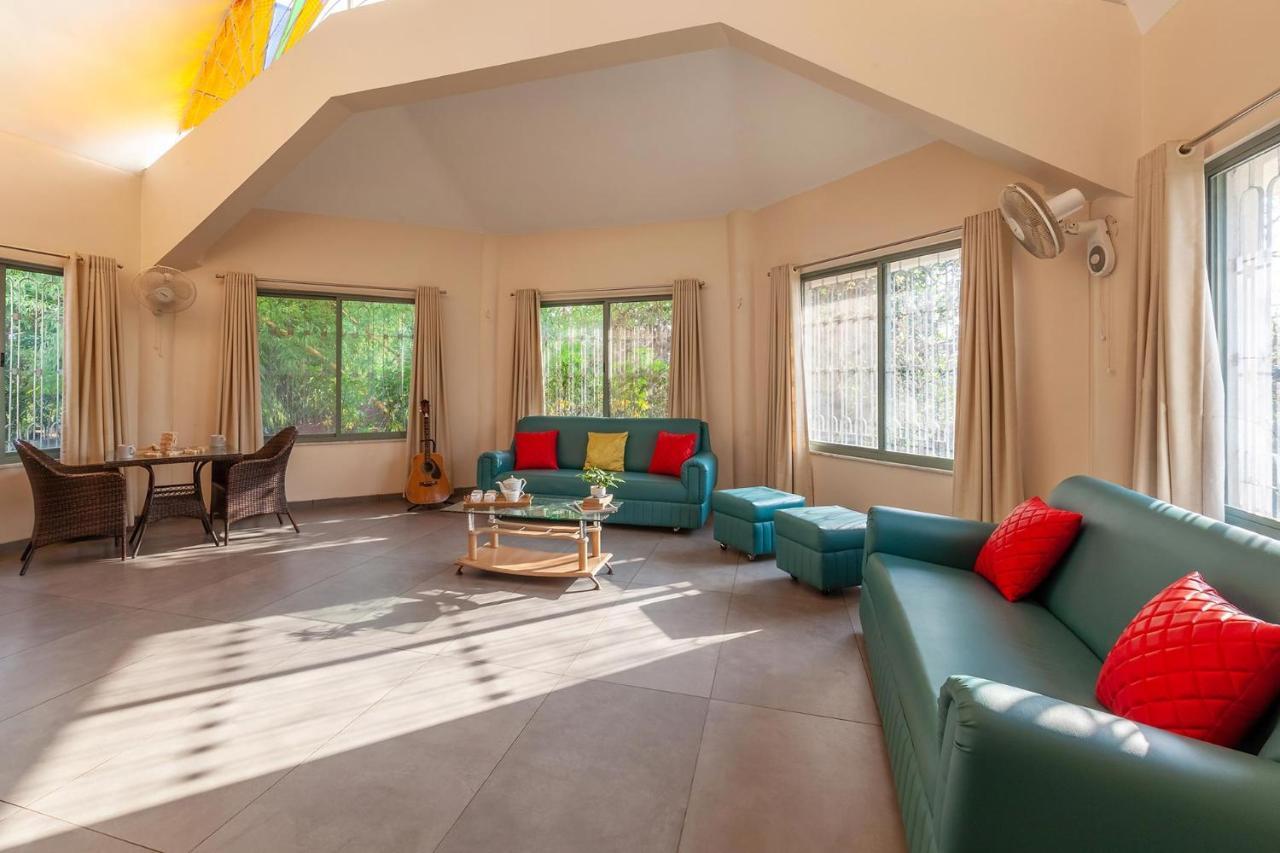 Villa Morning Dew Retreat: Stayvista's Modern Oasis With Pool And Indoor Games Nashik