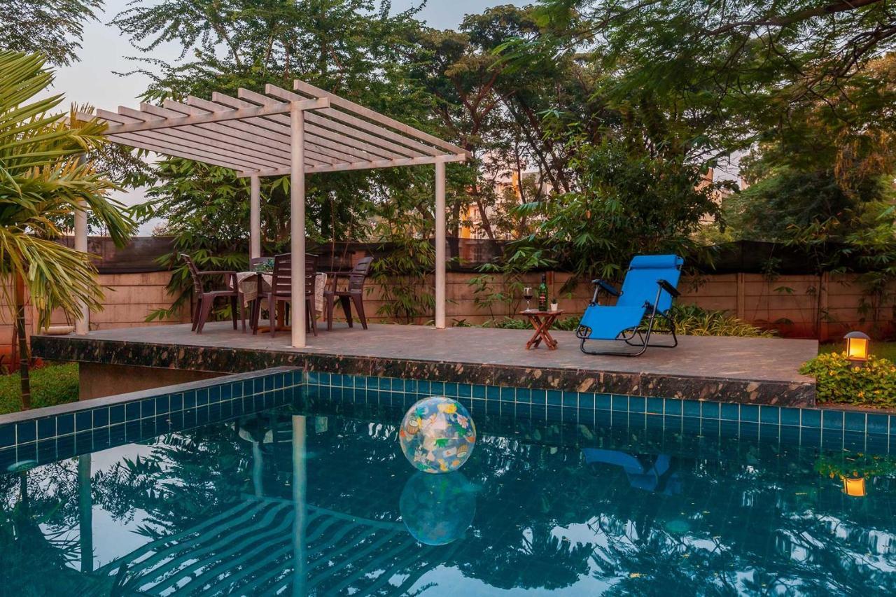 Morning Dew Retreat: Stayvista's Modern Oasis With Pool And Indoor Games
