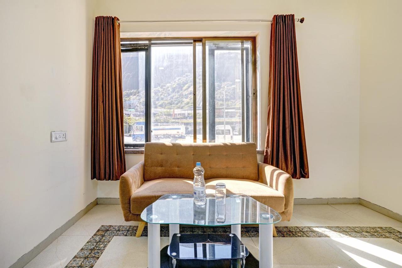 Townhouse Oak Hotel Rama Hotel 4*