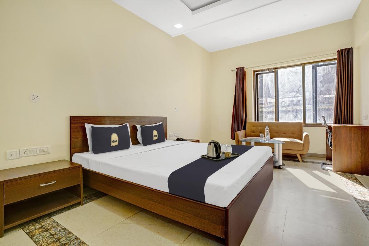 Hotel Townhouse Oak Hotel Rama Nashik