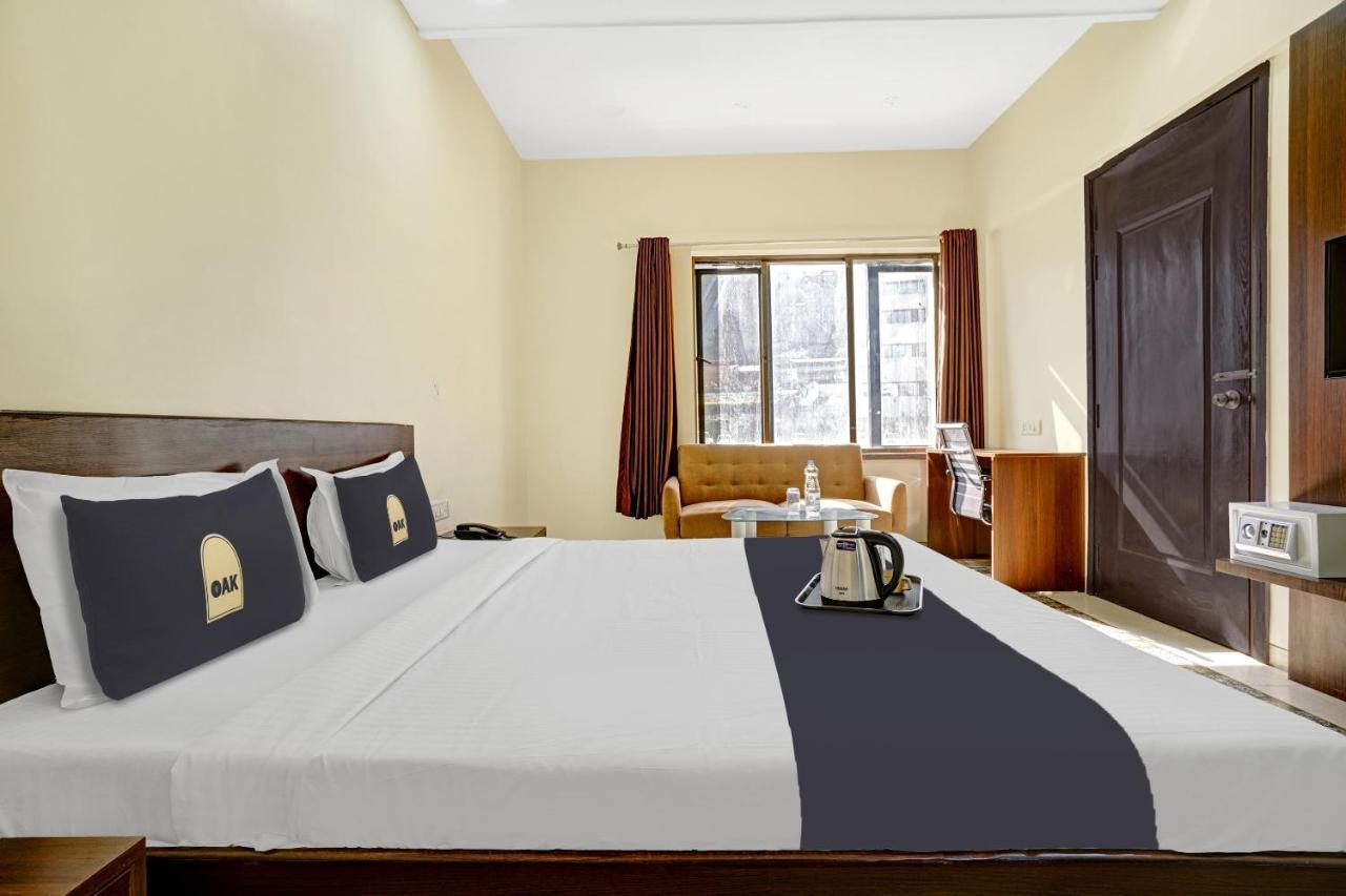Townhouse Oak Hotel Rama Hotel 4*