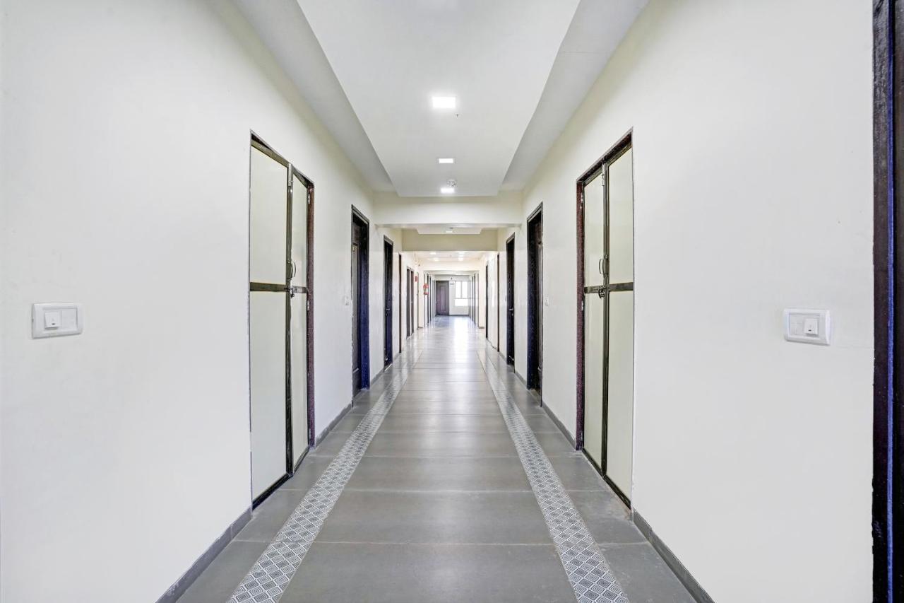 Hotel Townhouse Oak Hotel Rama 4*