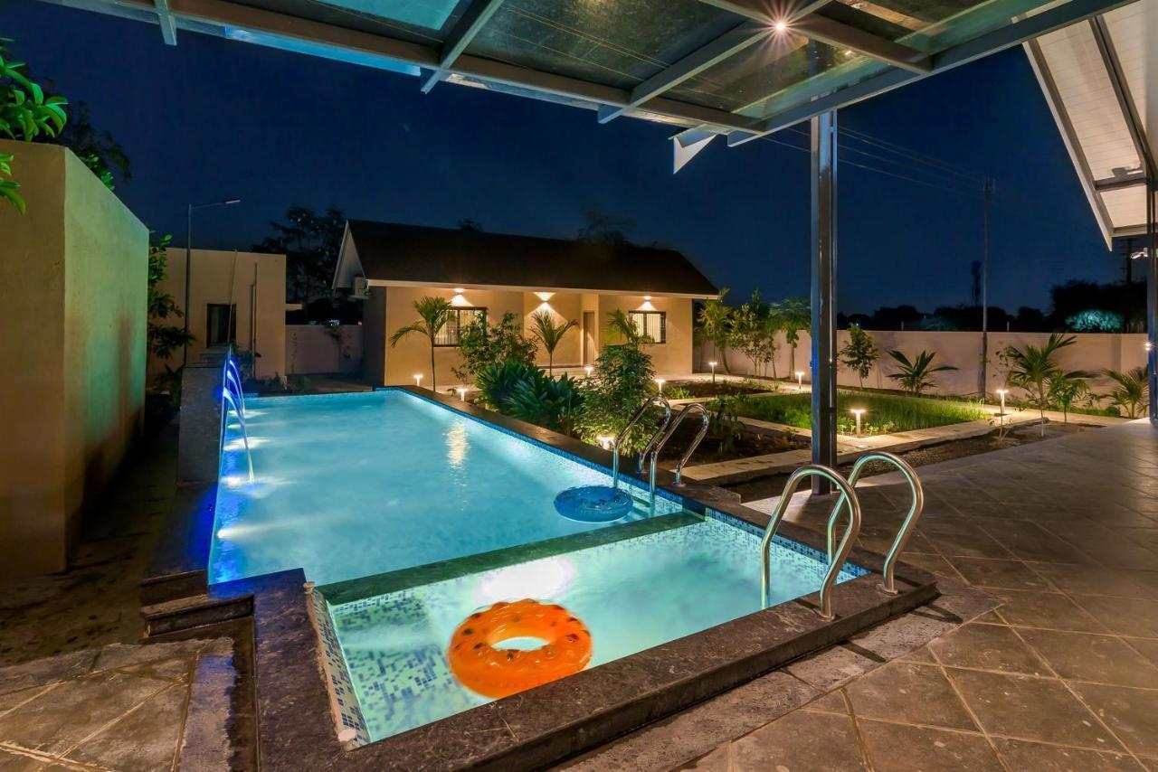 Saffronstays Eden, - Pet-friendly With Pool, Jacuzzi & Grape Farm Nashik