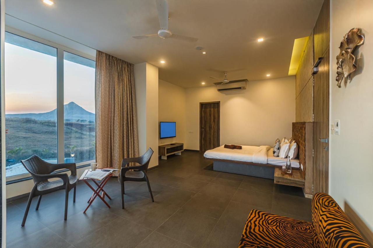 Villa Saffronstays Jannat, Igatpuri 100 Percent Pet-friendly With Amazing View Nashik
