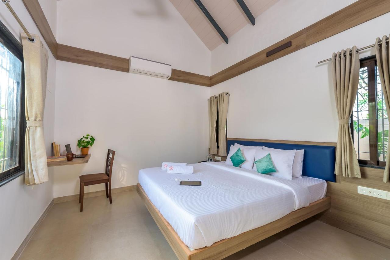 Villa Saffronstays Eden, - Pet-friendly With Pool, Jacuzzi & Grape Farm *