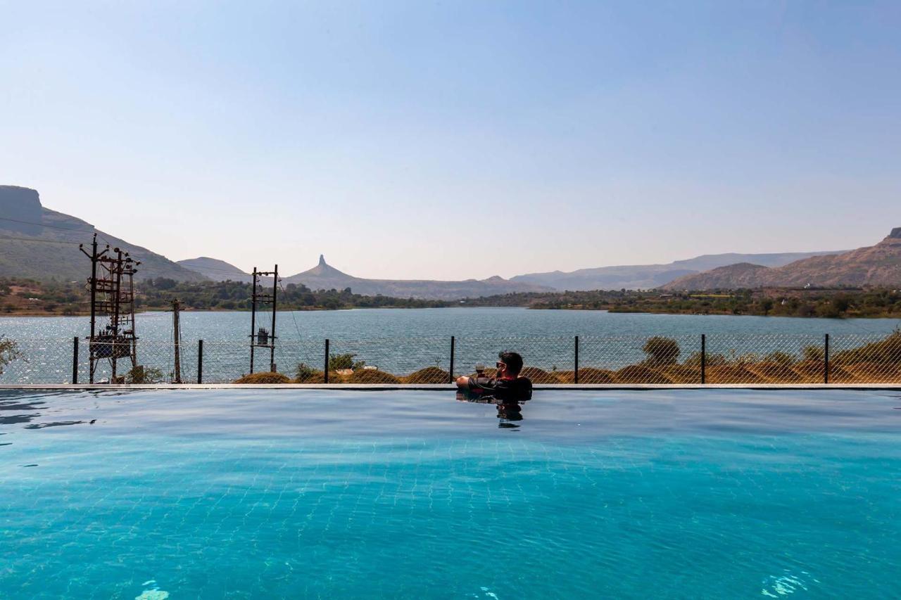 Stayvista's Bellisimo Panorama: Lakeside Retreat With Infinity Pool