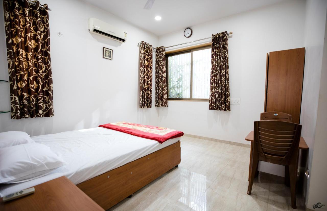 Holiday 4 Bhk - 12 Guests Homestay *