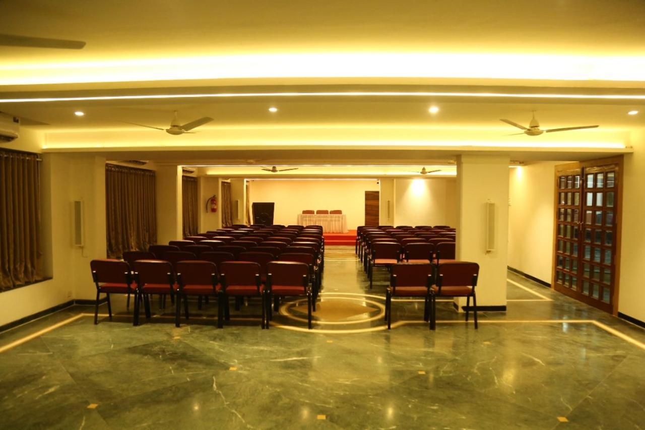 Hotel Kewal 3*