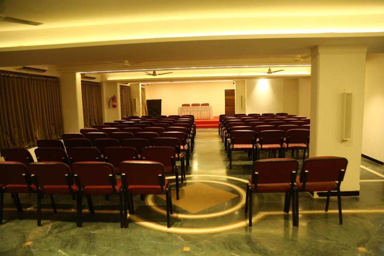 Kewal Hotel 3*
