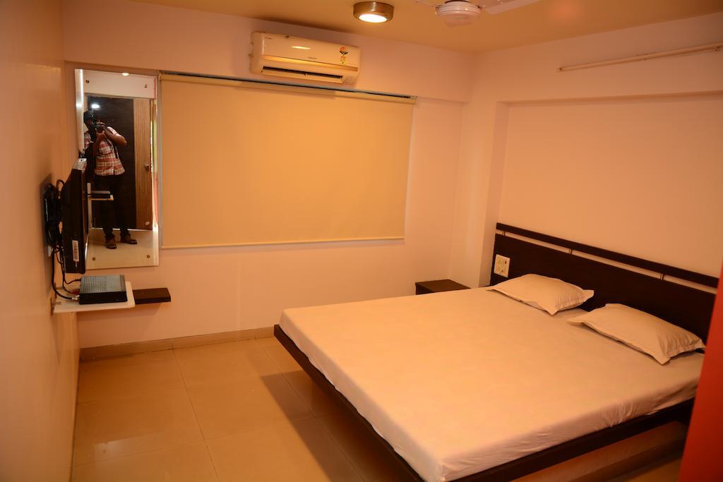 Hotel Palms Residency 2*