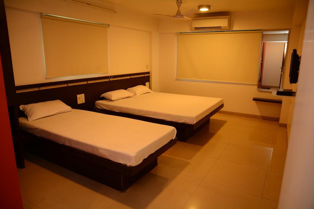 Hotel Palms Residency 2*