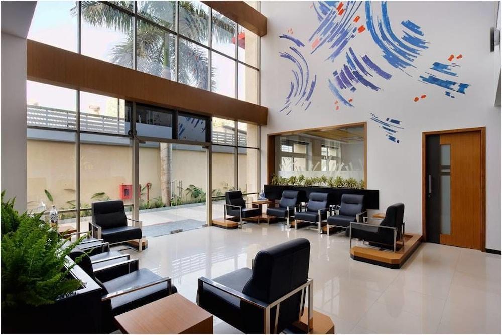Hi 5 & Experience Hotel 4*