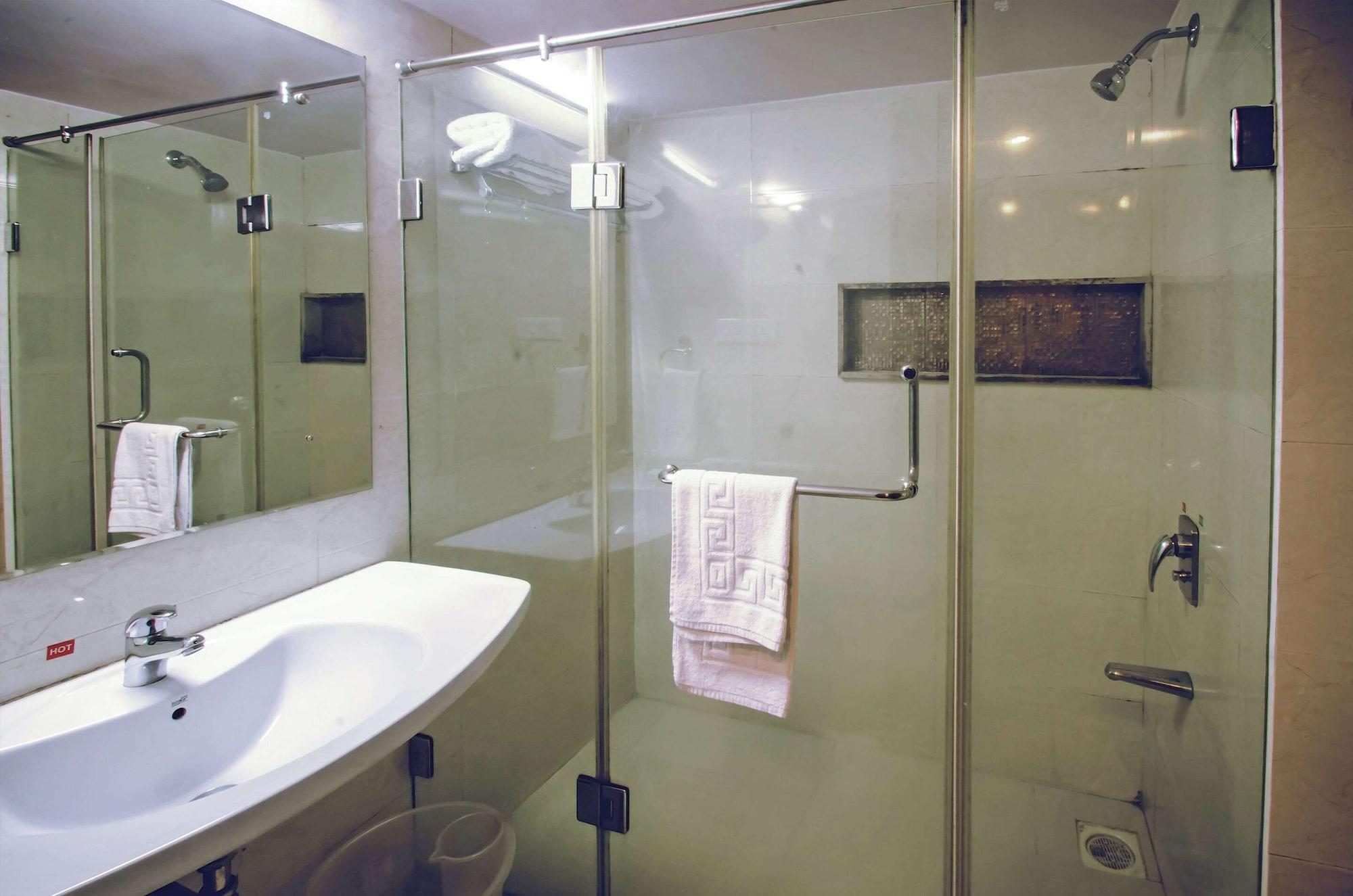 Quality Regency, Resort