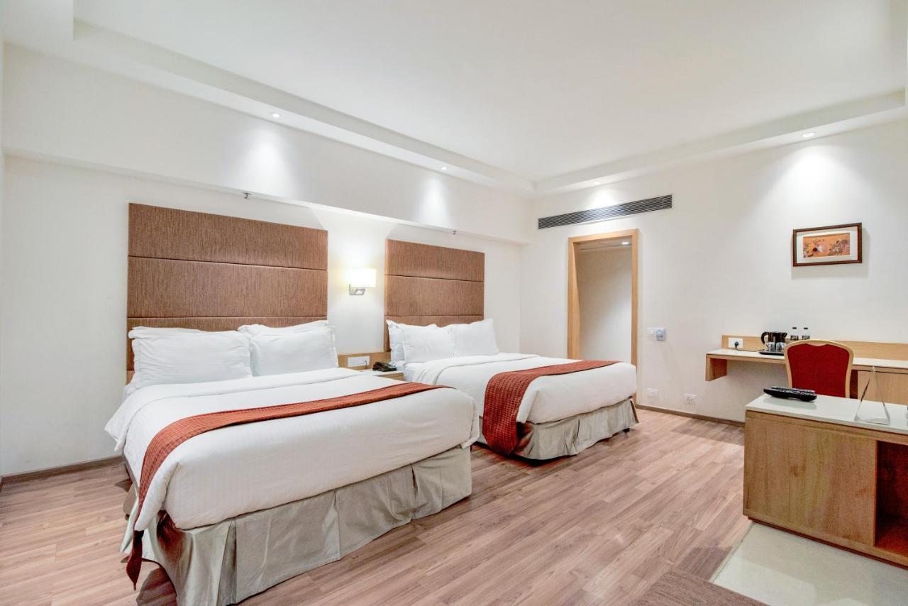The Emerald Park Hotel Nashik