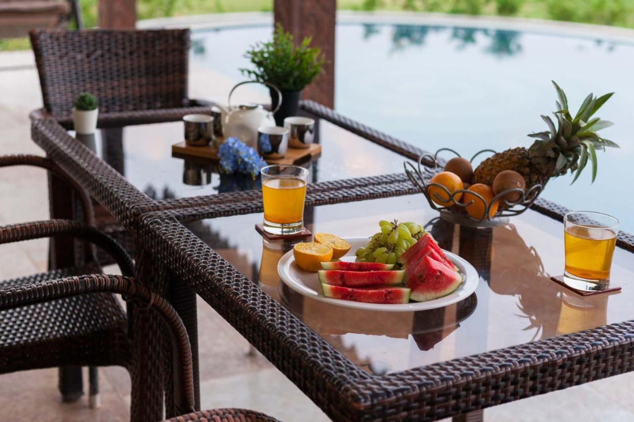 Casa Del By Stayvista - Orchards Oasis With A Pool, Spacious Lawn, Terrace & Indoor Games * Nashik