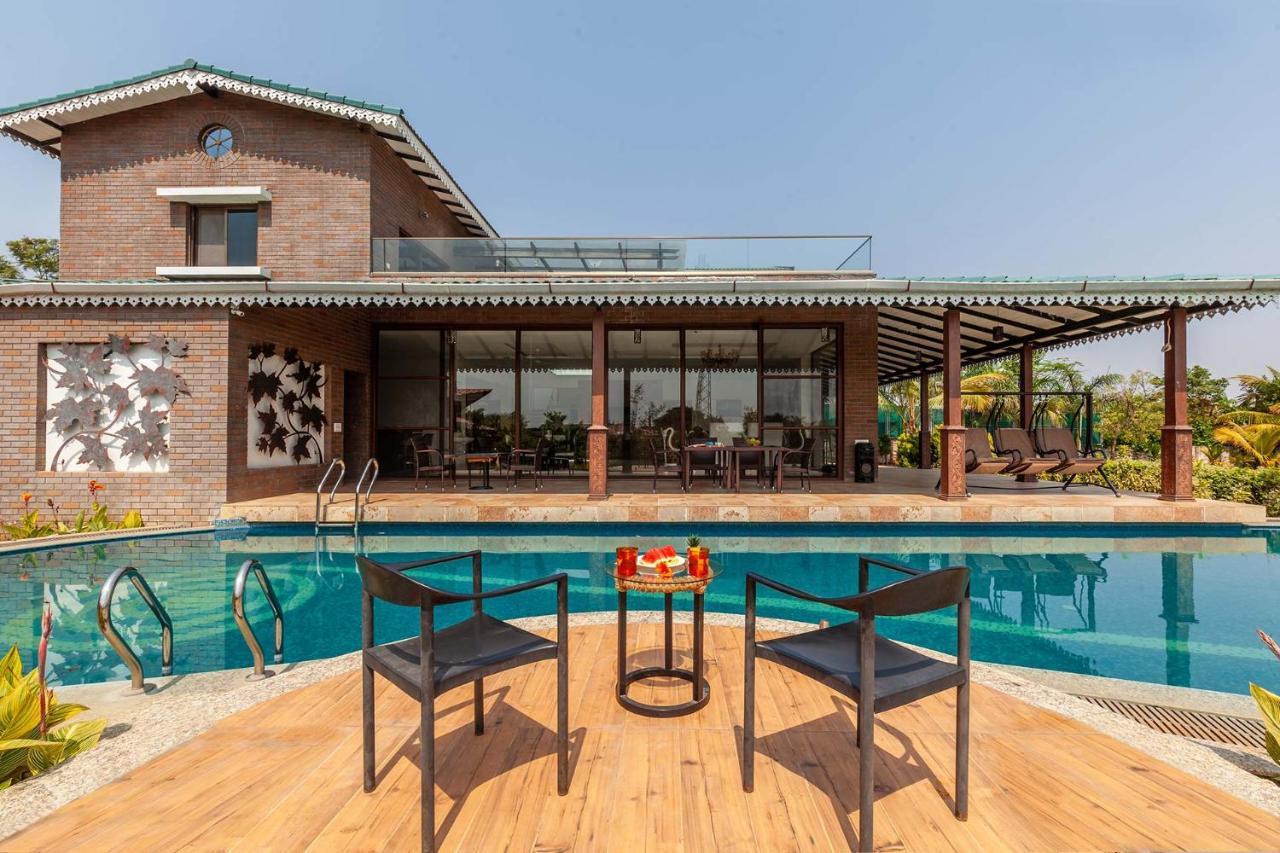 Villa Casa Del By Stayvista - Orchards Oasis With A Pool, Spacious Lawn, Terrace & Indoor Games