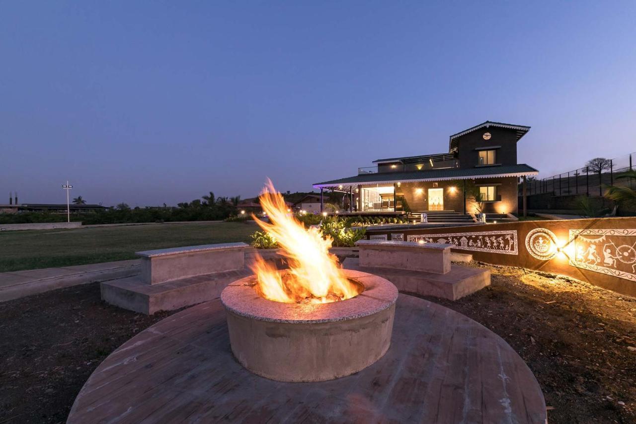 Casa Del By Stayvista - Orchards Oasis With A Pool, Spacious Lawn, Terrace & Indoor Games Villa *