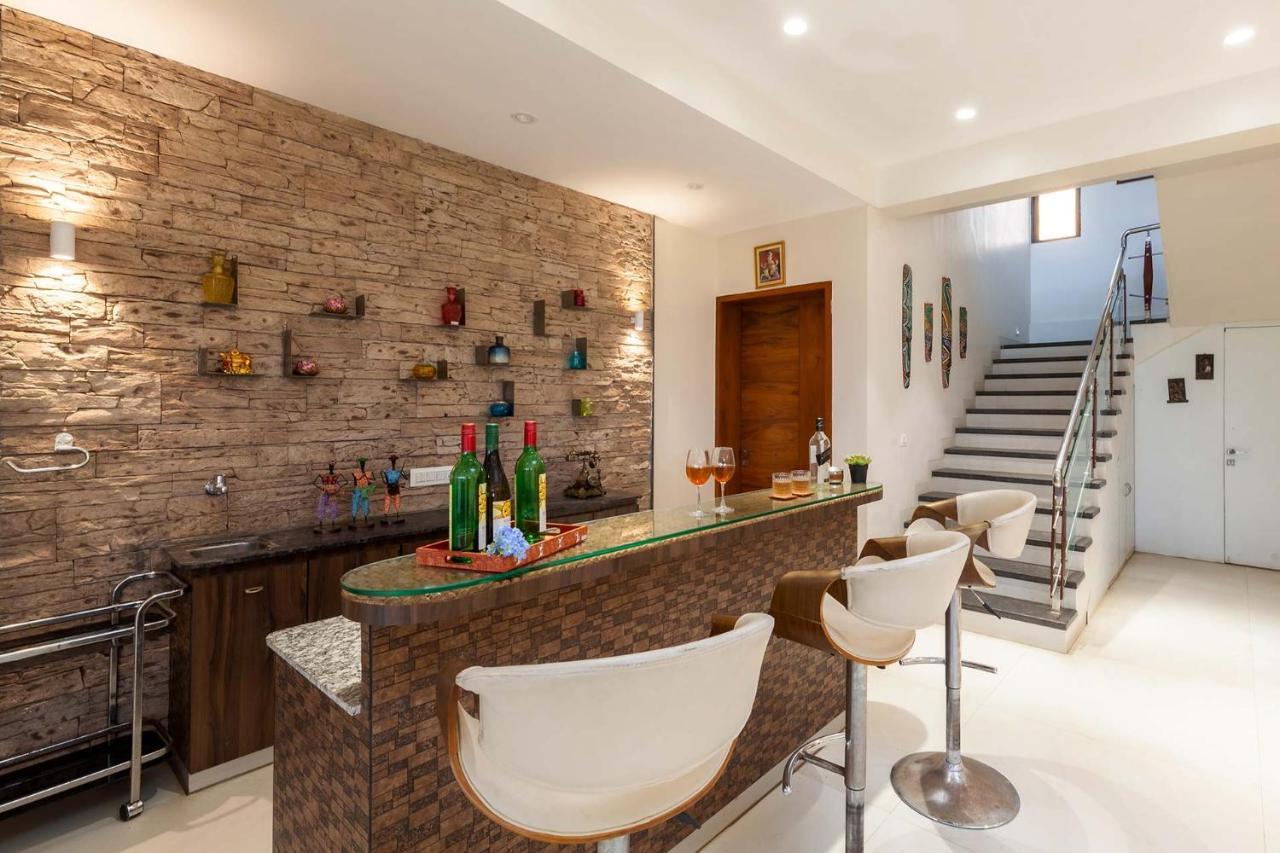 Villa Casa Del By Stayvista - Orchards Oasis With A Pool, Spacious Lawn, Terrace & Indoor Games *