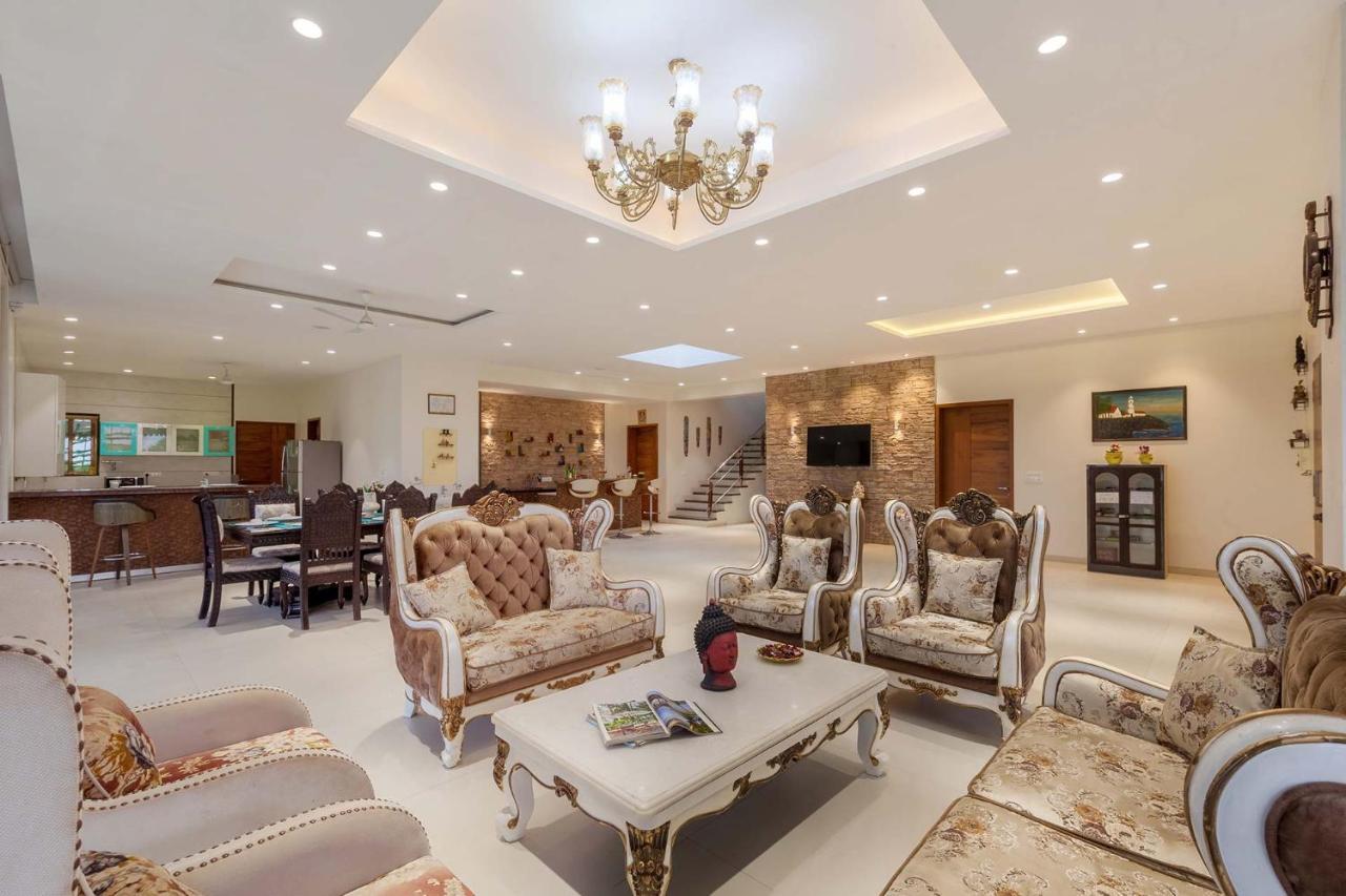 Casa Del By Stayvista - Orchards Oasis With A Pool, Spacious Lawn, Terrace & Indoor Games Villa