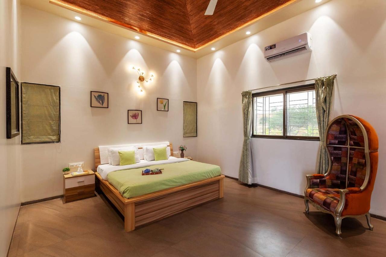 Villa Casa Del By Stayvista - Orchards Oasis With A Pool, Spacious Lawn, Terrace & Indoor Games Nashik