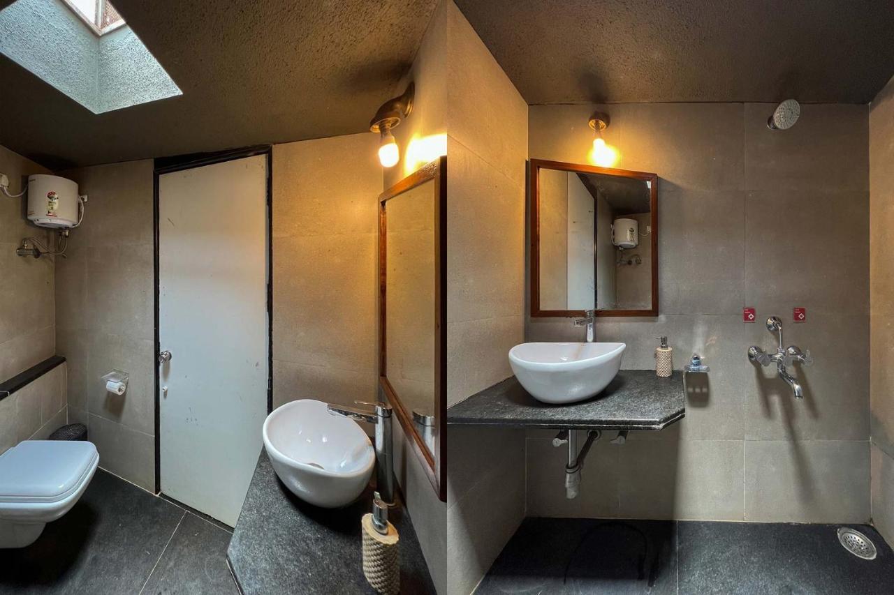 Villa Stone House Bezze By Stayvista With View, Jacuzzi & Lawn - Your Perfect Getaway *