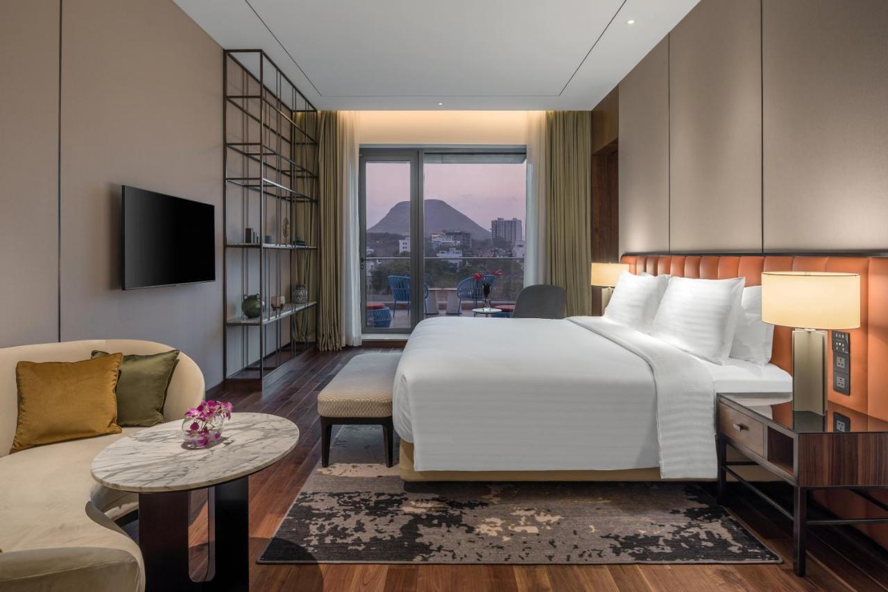 Hotel Radisson Blu & Spa, Nashik