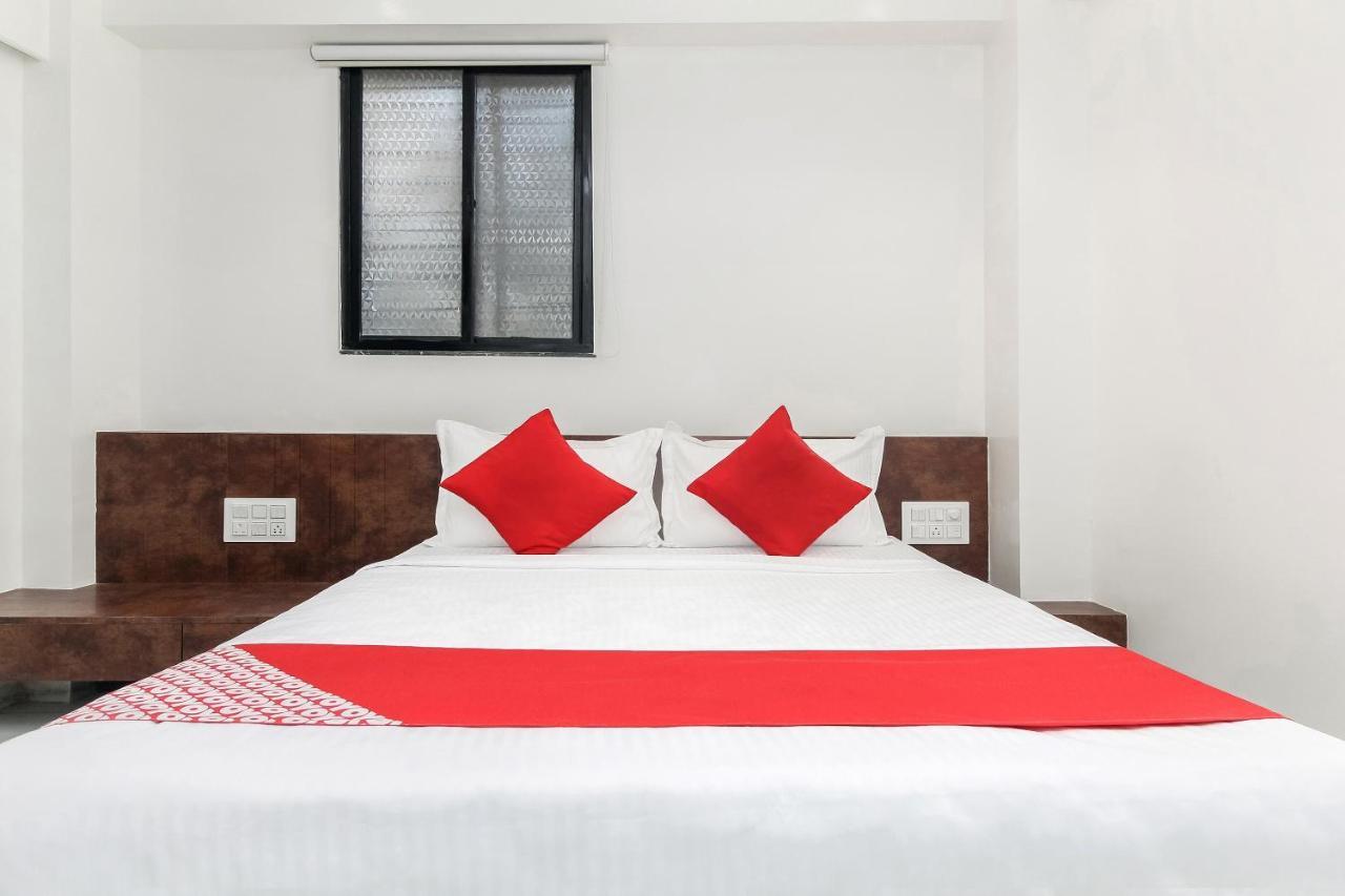 Hotel Oyo Flagship 22650 Ashirwad Nashik