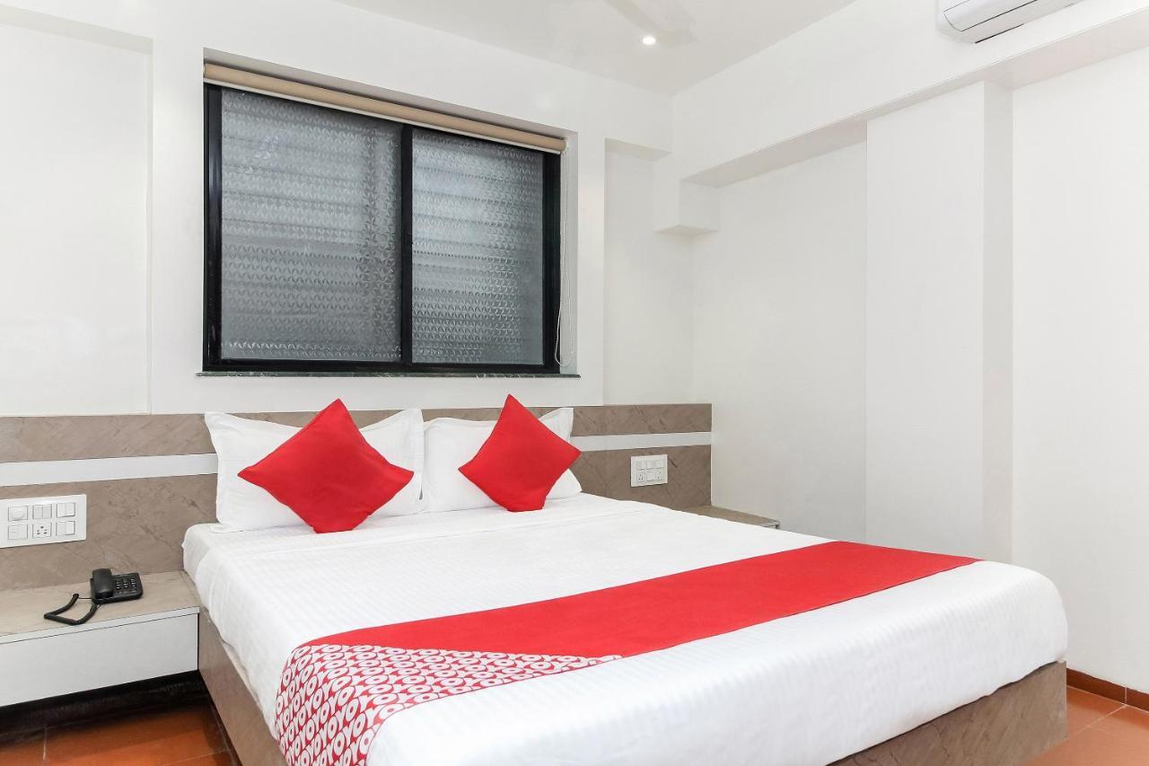 Hotel Oyo Flagship 22650 Ashirwad 3*