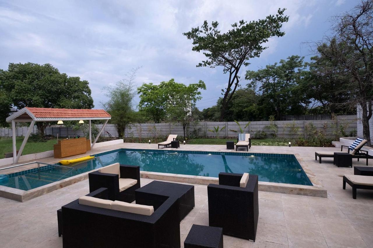 Stayvista's Villaggio - Orchard Oasis With Pool, Expansive Lawn, Patio & Indoor Activities Villa Nashik