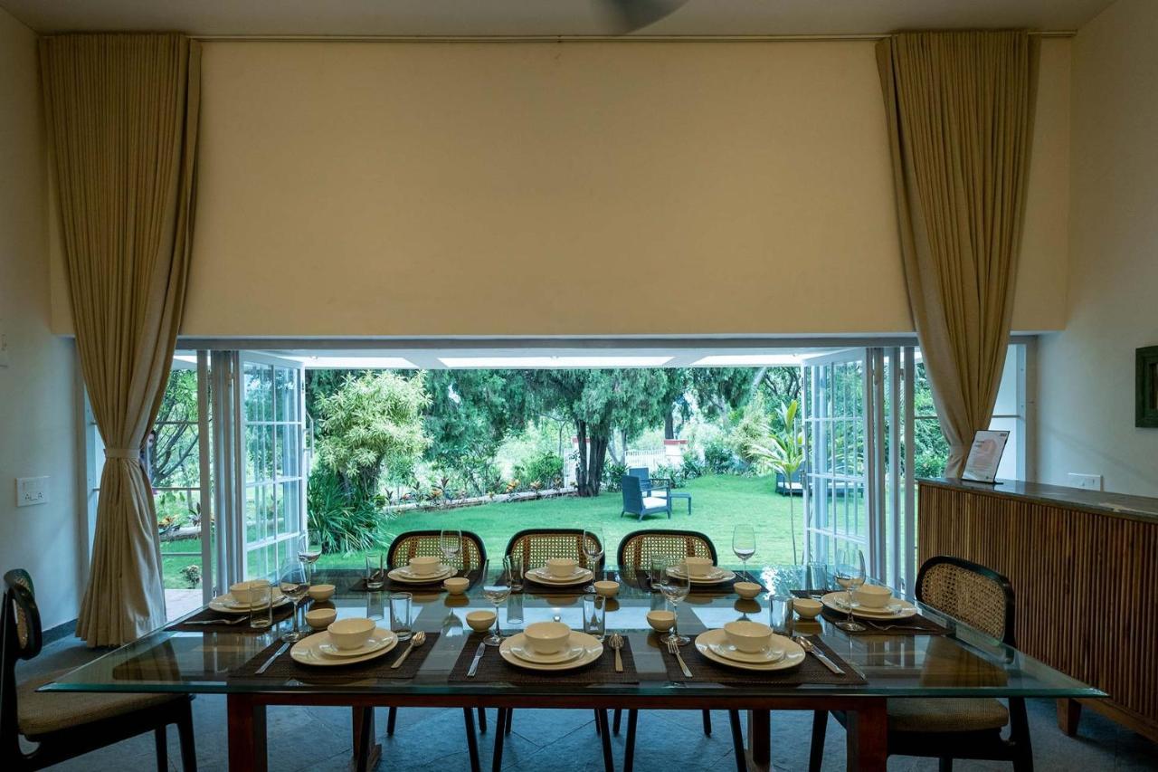 Stayvista's Villaggio - Orchard Oasis With Pool, Expansive Lawn, Patio & Indoor Activities Nashik