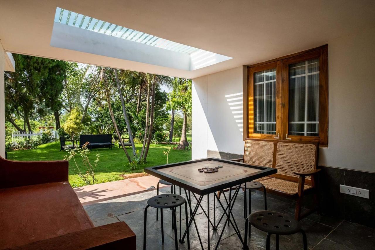 Stayvista's Villaggio - Orchard Oasis With Pool, Expansive Lawn, Patio & Indoor Activities * Nashik