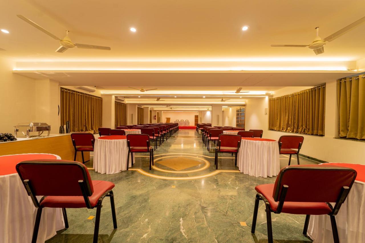 Kewal Hotel 3*